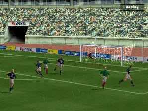 FIFA Football 2004 - PS2 spill - Retrospillkongen