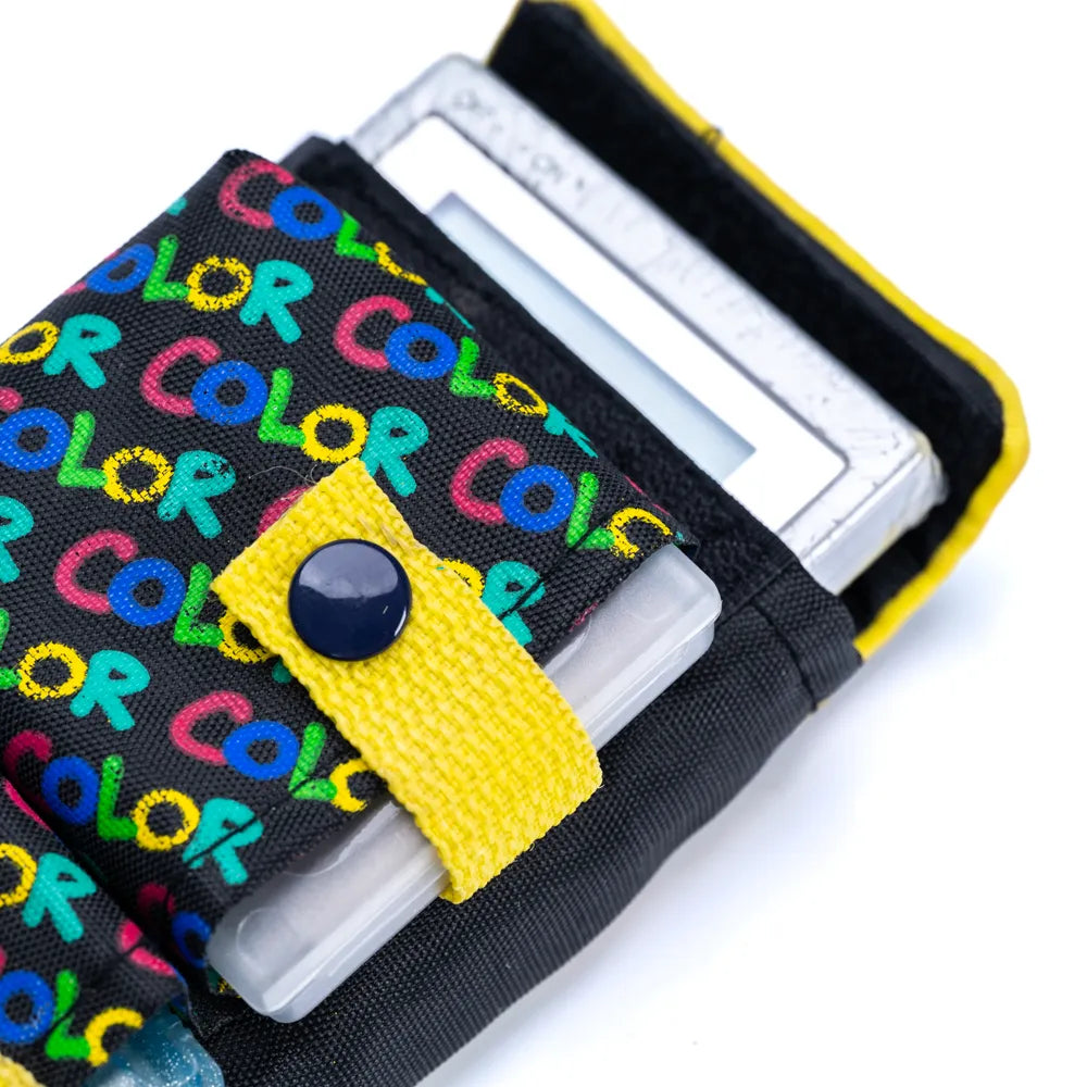 Retro Reiseveske for Game Boy Color med Beltefeste - Retrospillkongen