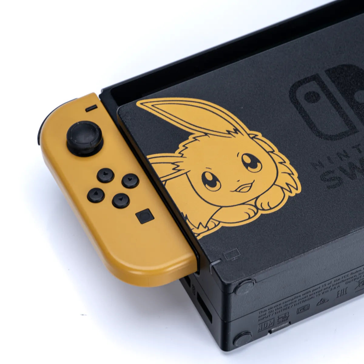 Nintendo Switch Pokemon: Let’s Go Pikachu and Eevee Edition Konsoll - Retrospillkongen