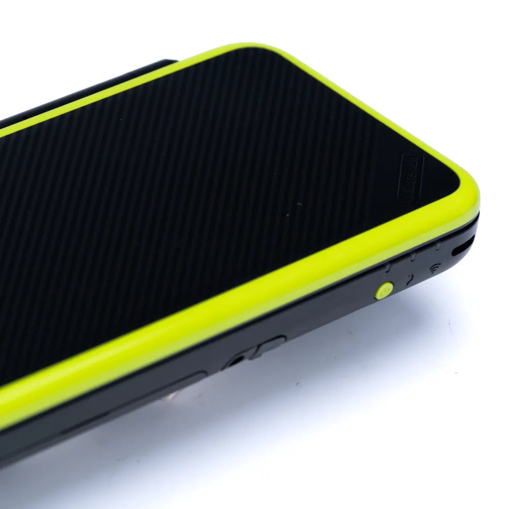New Nintendo 2DS XL Black & Lime Mario Kart 7 Edition (Komplett i Eske) - Retrospillkongen