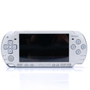 Sony PSP 2000 Håndholdt Konsoll Ice Silver m/ Strømadapter