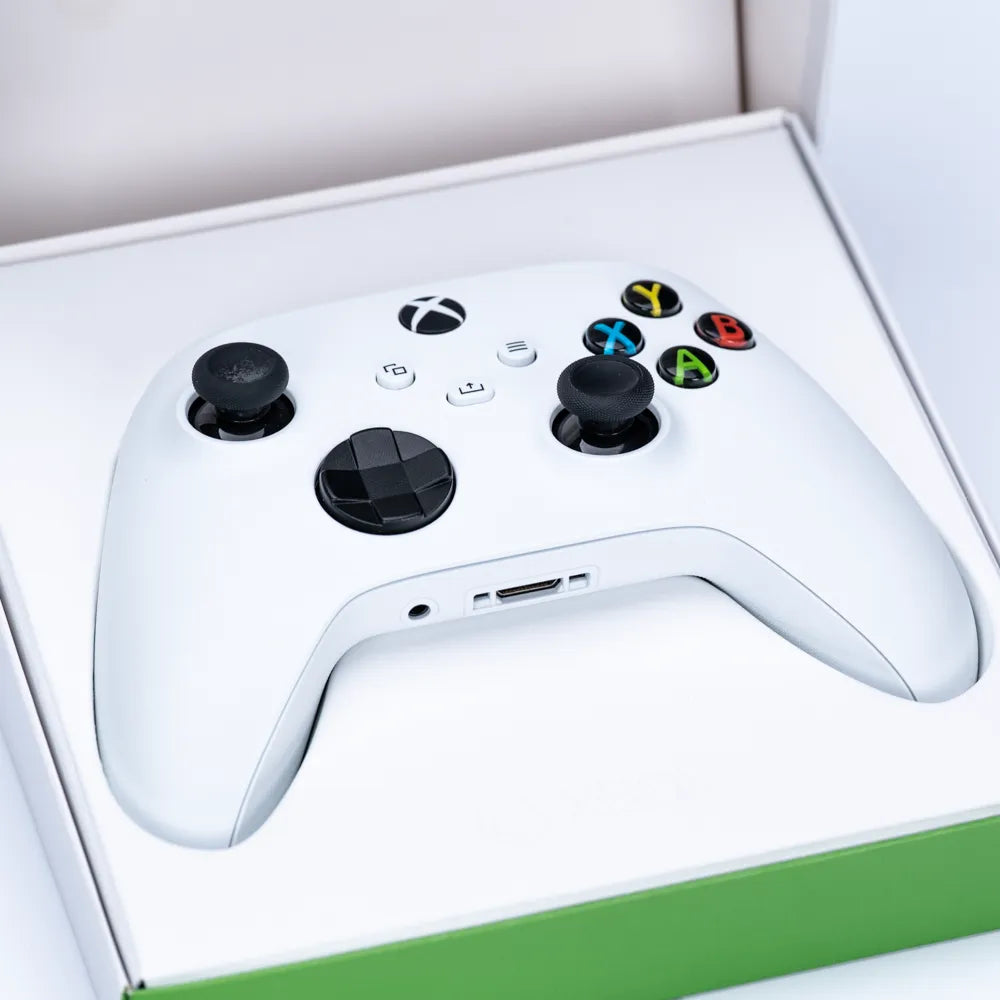 Xbox Series X/S trådløs kontroller Robot White i eske - Retrospillkongen