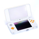 New Nintendo 2DS XL Hvit & Oransje Konsoll m/Strømadapter