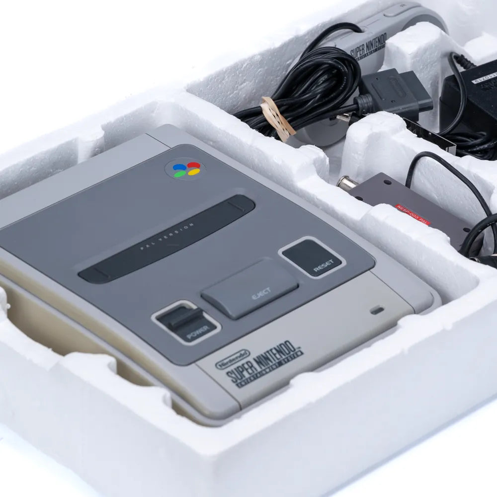 Super Nintendo Entertainment System Konsoll i eske - SNES