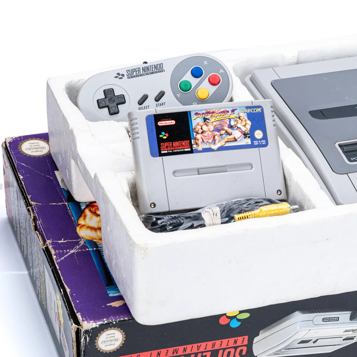 Nintendo Super Entertainment System med Street Fighter II Turbo - SNES (I eske) - Retrospillkongen
