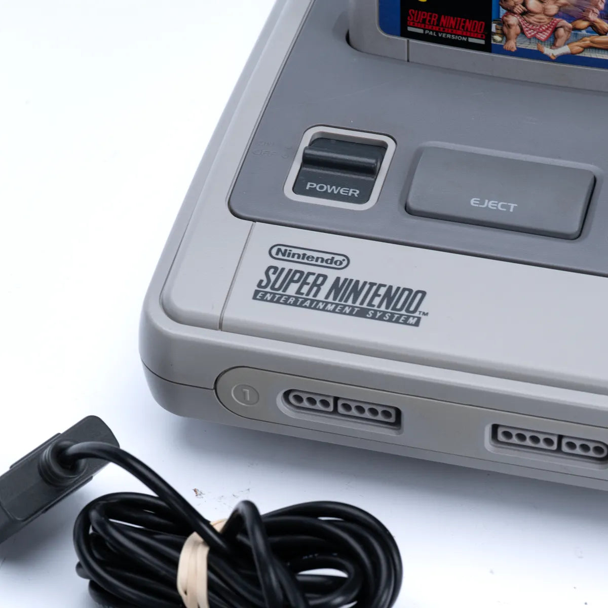 Nintendo Super Entertainment System med Street Fighter II Turbo - SNES (I eske) - Retrospillkongen