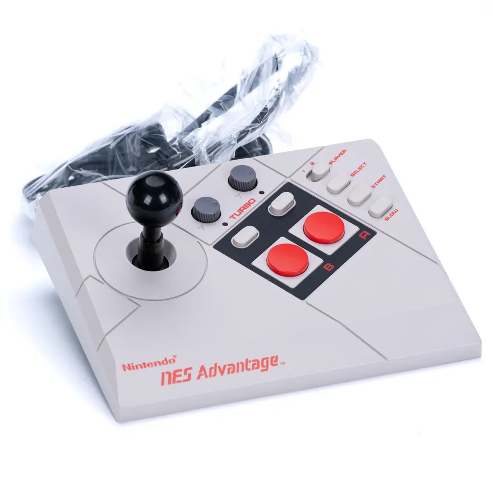 Nintendo NES Advantage Arcade Kontroller (USA) i Eske - NES - Retrospillkongen