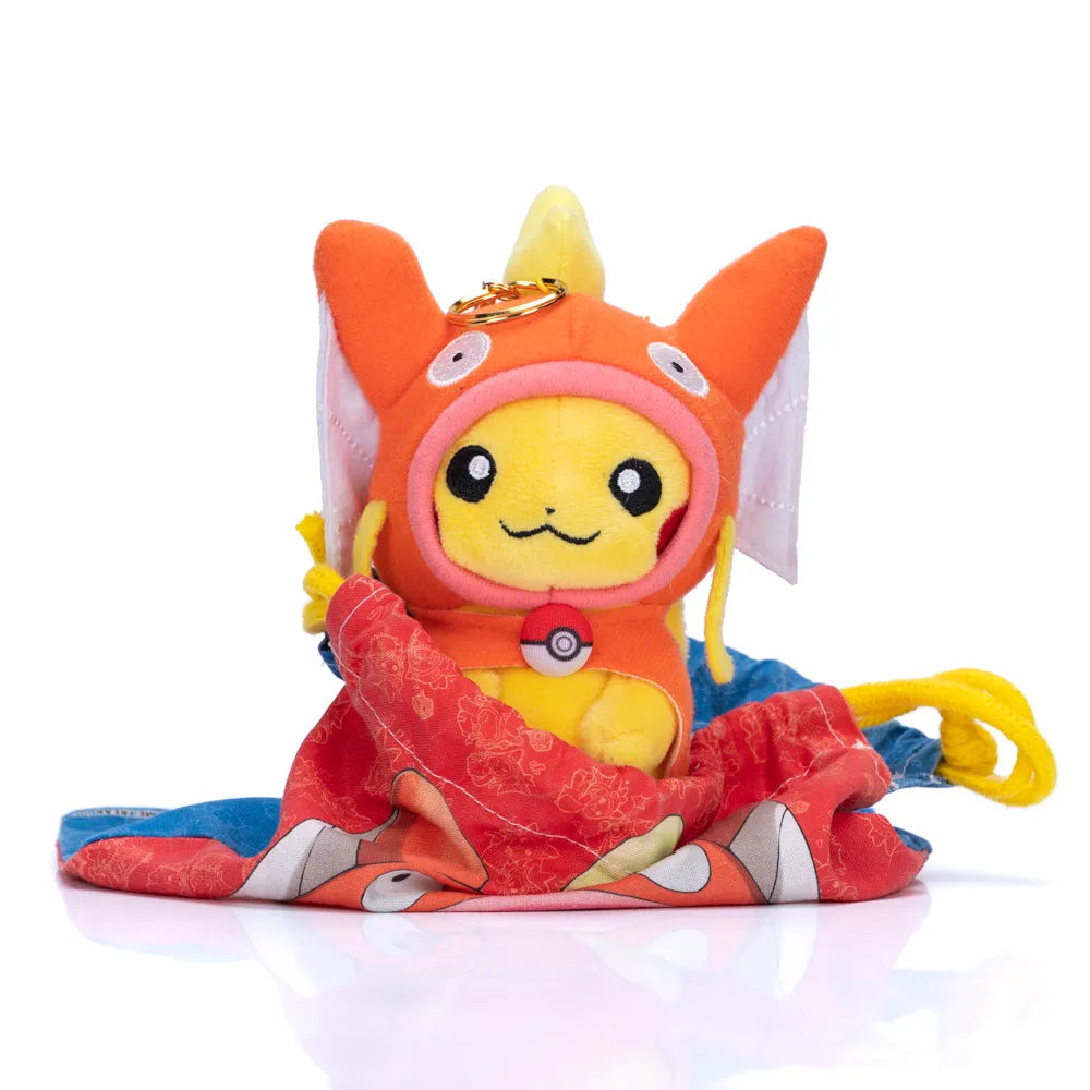 Pikachu i Magikarp Kostyme Kosebamse med Oppbevaringspose - Pokémon - Retrospillkongen